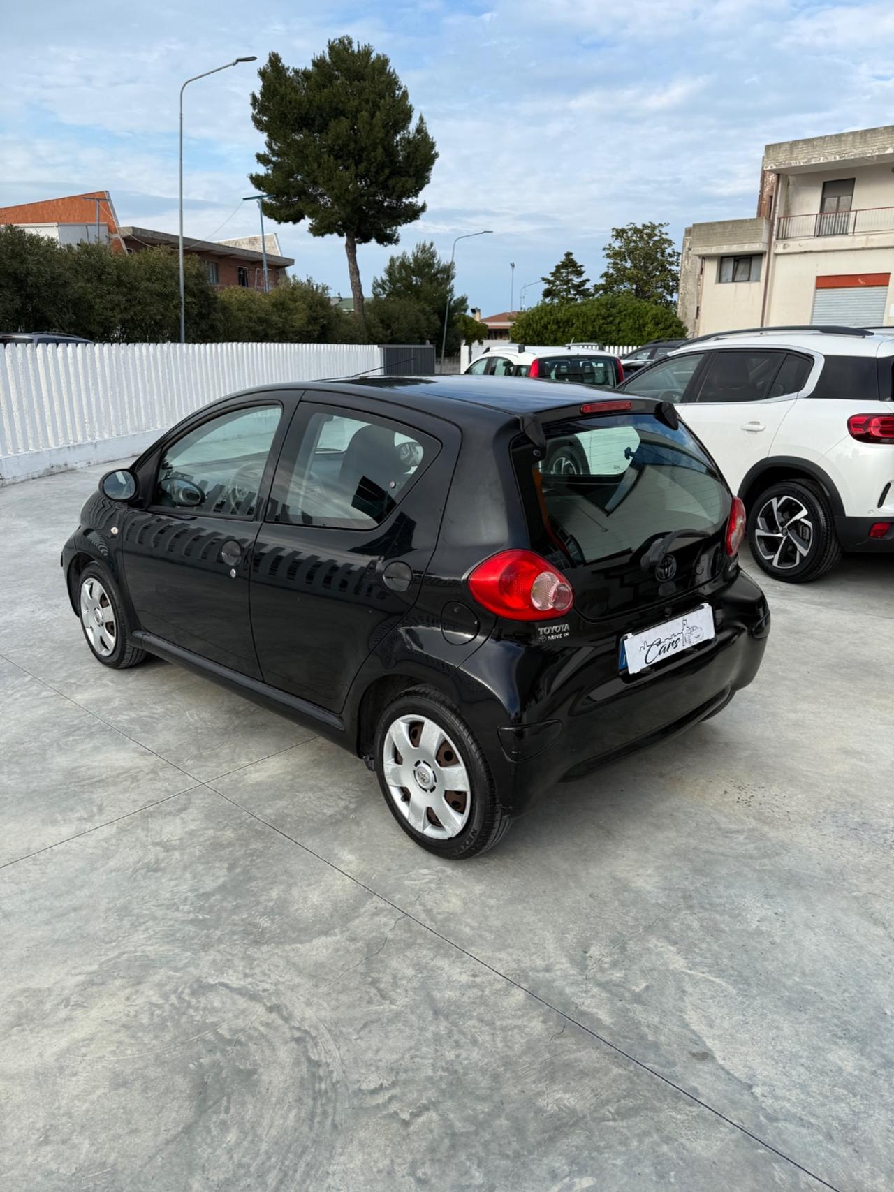 Toyota Aygo 1.0 12V VVT-i 5 porte Sol