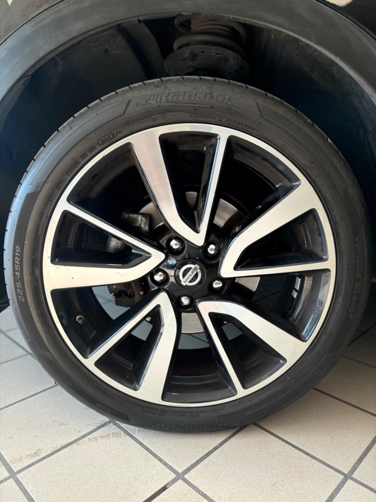 Nissan Qashqai 1.5 dCi DPF Tekna