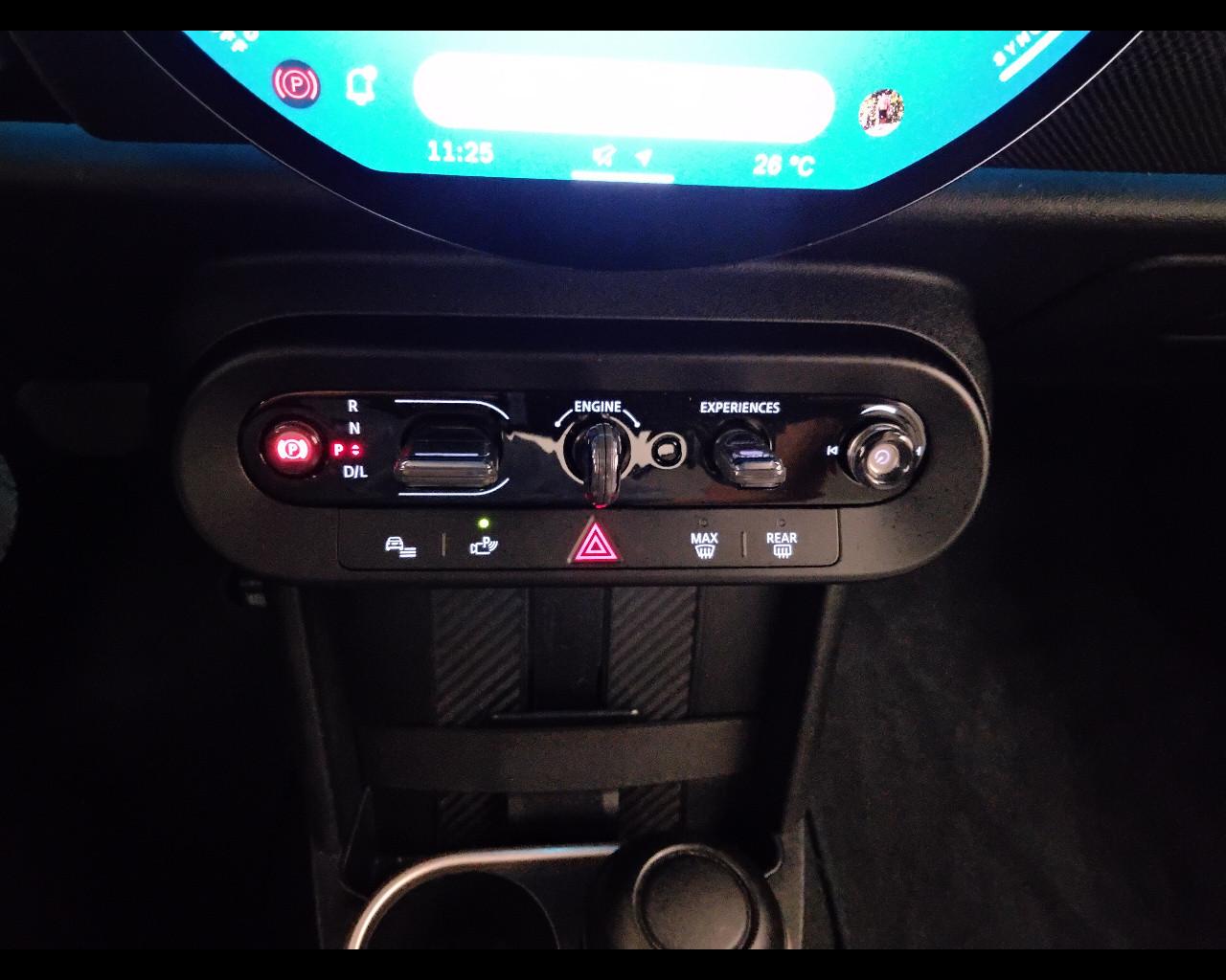 MINI Mini Cooper F65 5p - Mini Cooper 5p 1.5 C Favoured auto