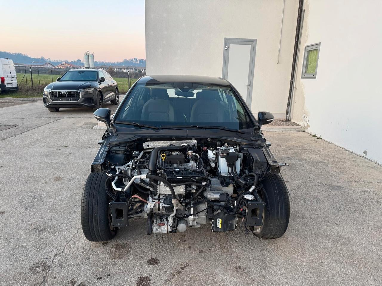 Volkswagen Golf 1.0 etsi evo 110cv dsg FURTO PARZIALE