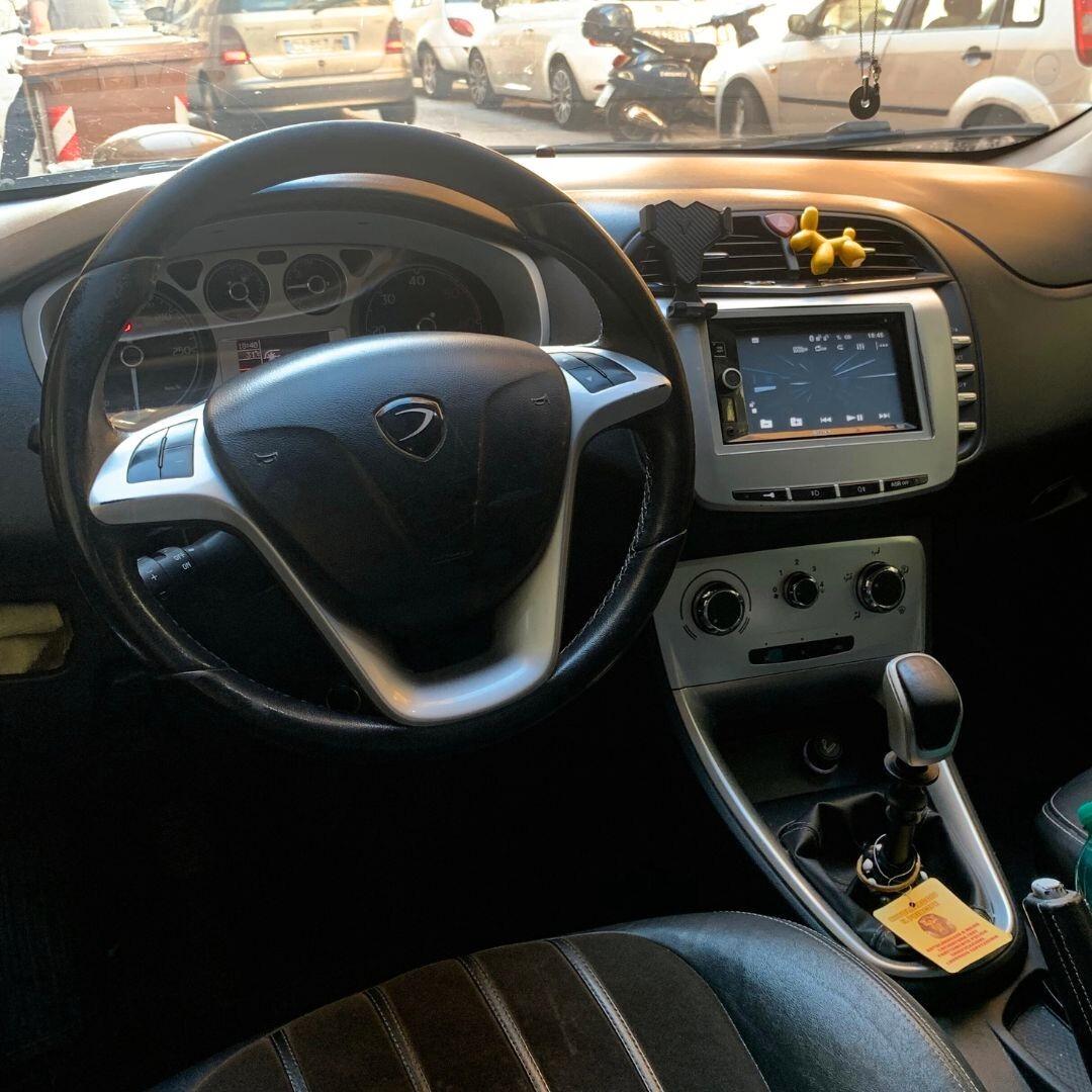 Lancia Delta 1.6 MJT DPF Platino