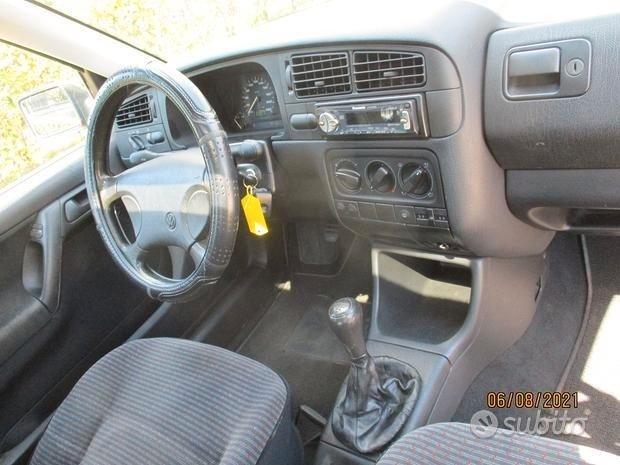 Volkswagen Golf 1.8/90 CV cat 5 porte GL