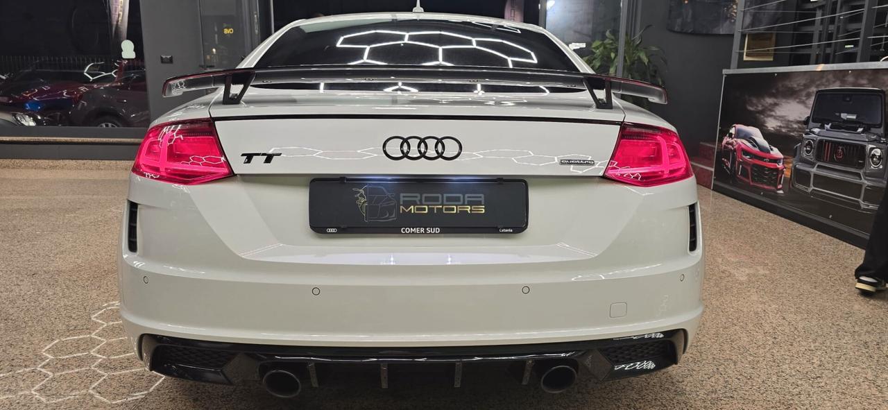 Audi TT TTS Coupé TFSI quattro S tronic