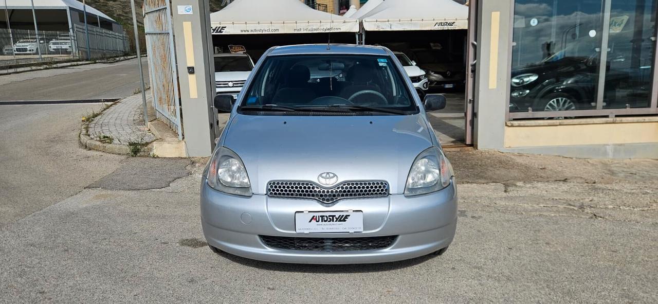 Toyota Yaris 1.0 16V 5 porte Sol