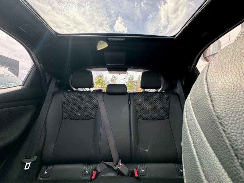Toyota Yaris Hybrid Lounge MY22