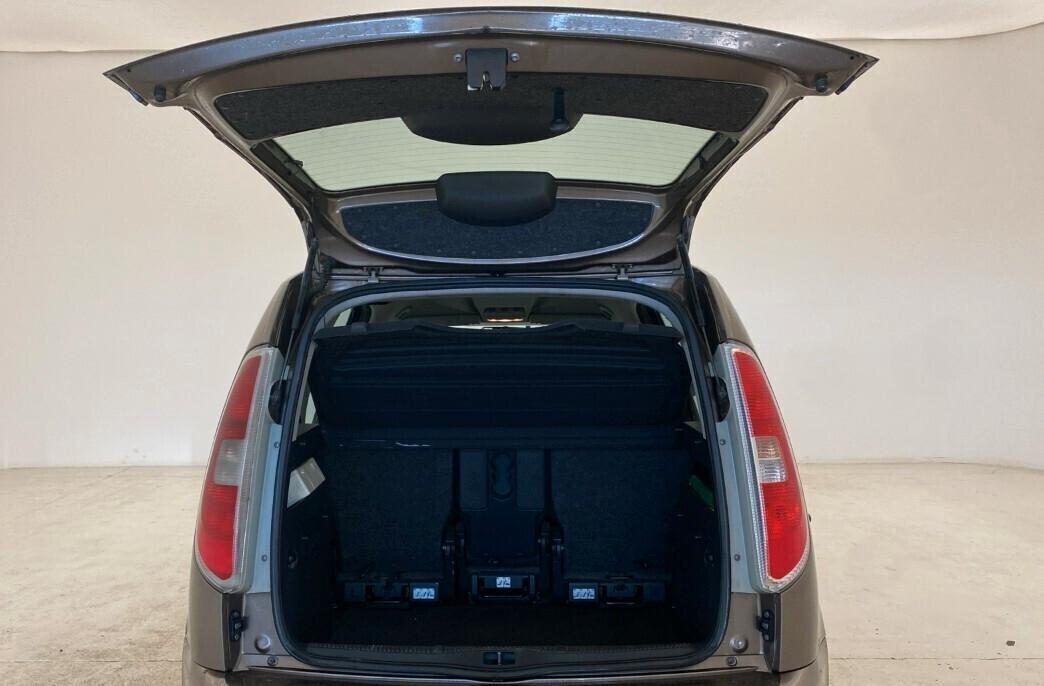 Skoda Roomster 1.2 TDI CR 75CV Active