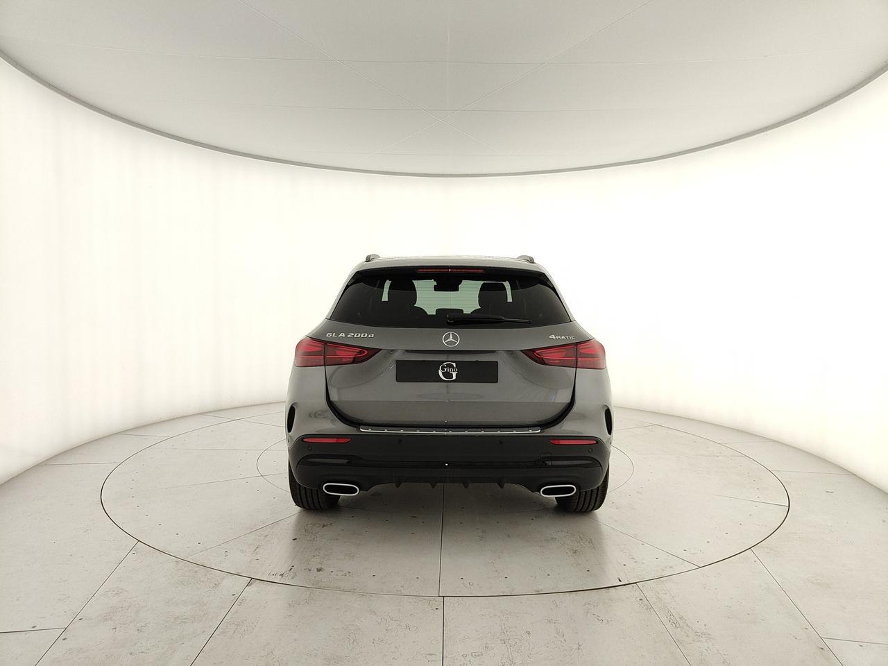 Mercedes-Benz GLA 200 d 4MATIC