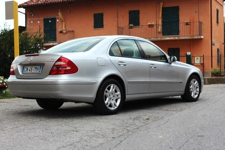 Mercedes-benz E 270 CDI cat Elegance 45.000 KM CERTIFICATI AUTO DA AMATORE PARI NUOVO