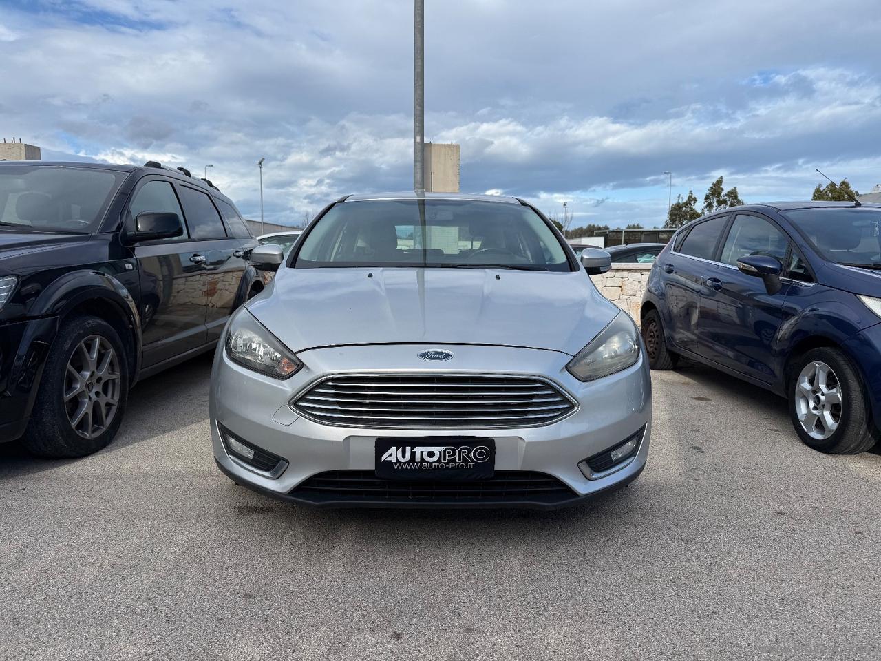 FORD Focus 1.5 TDCi 120 CV S&S Pow. Titanium CAMBIO GUASTO