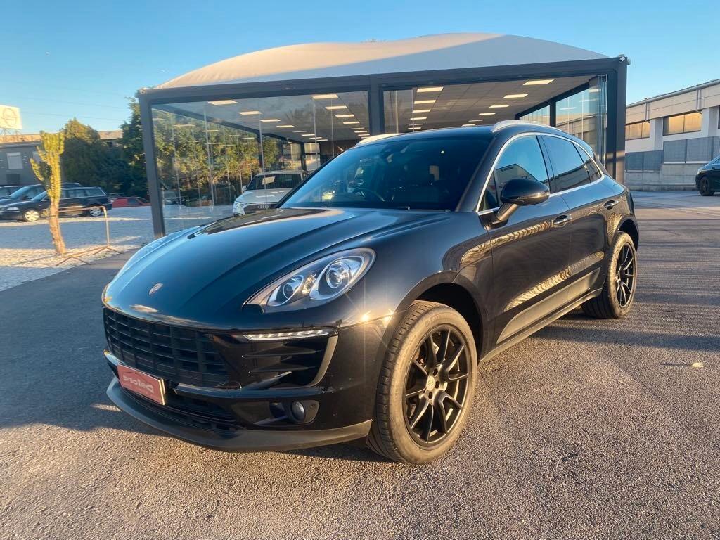 Porsche Macan S 3.0 V6 250 cv automatica total black