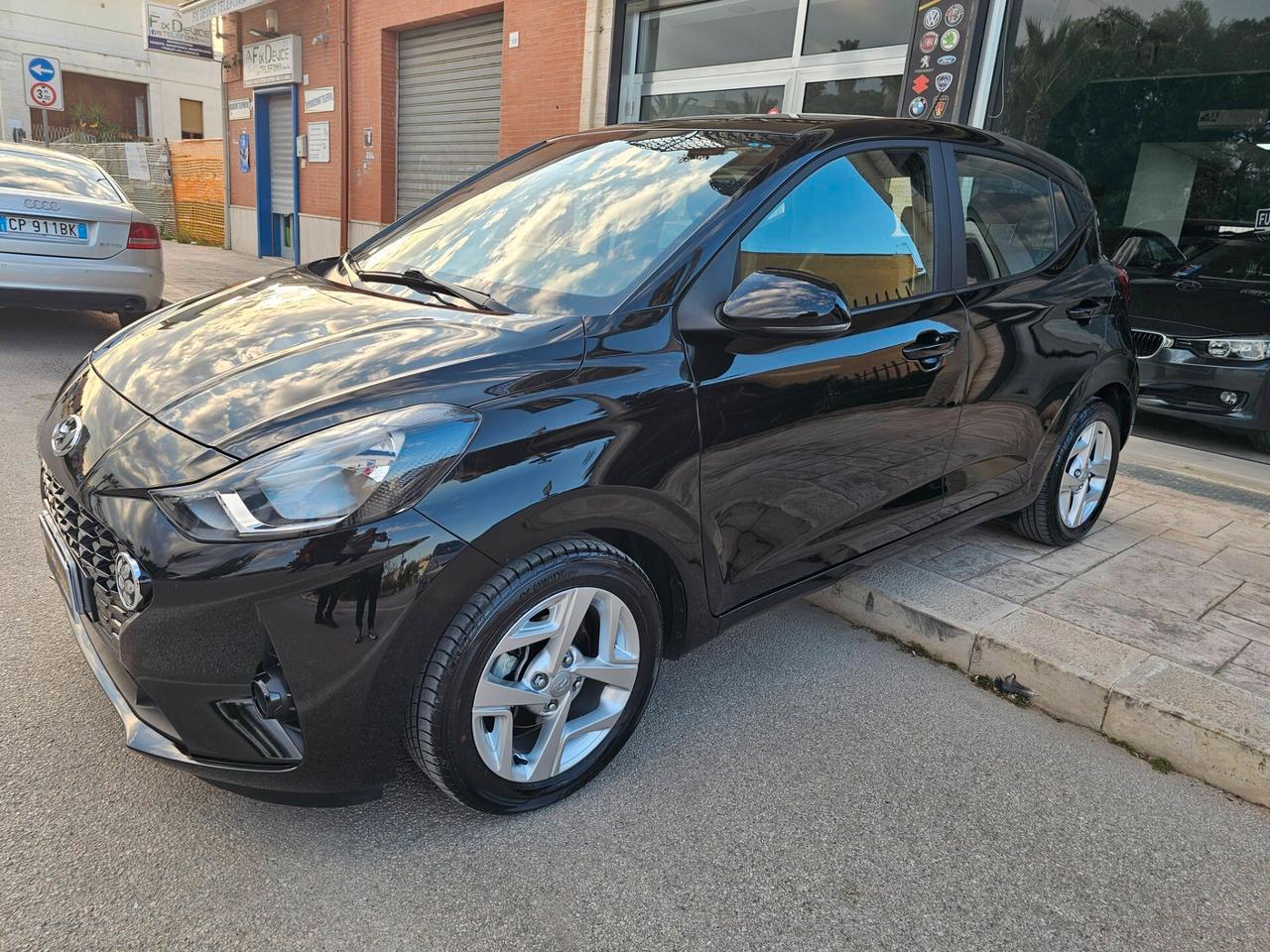 HYUNDAI 1.0 MPI 67CV TECH CONNECT PACK FULL