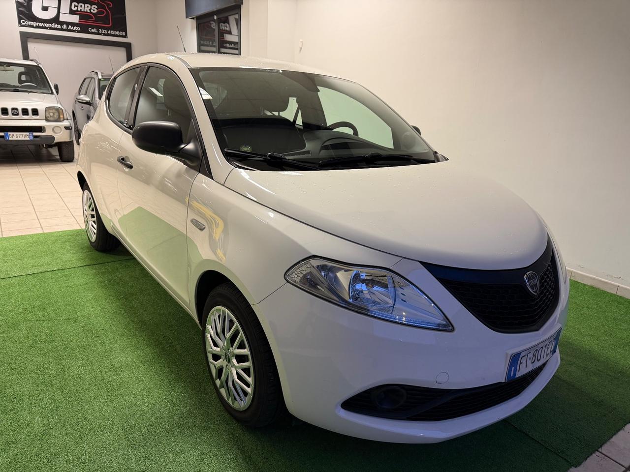 Lancia Ypsilon 1.2 69 CV 5 porte S&S Gold