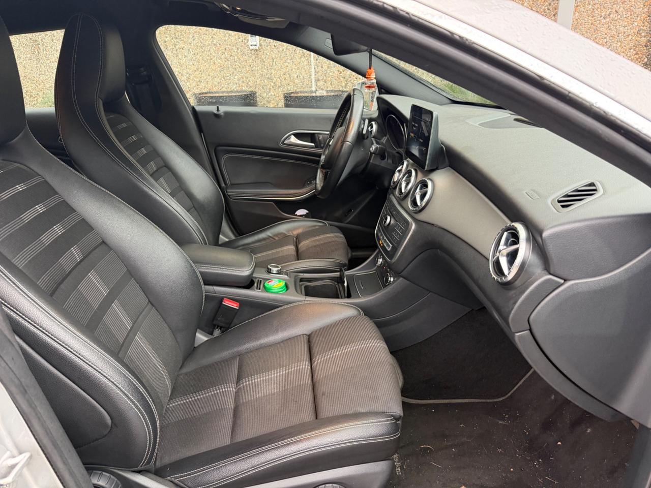 Mercedes-benz CLA 220d S.W. Automatic Sport euro6b