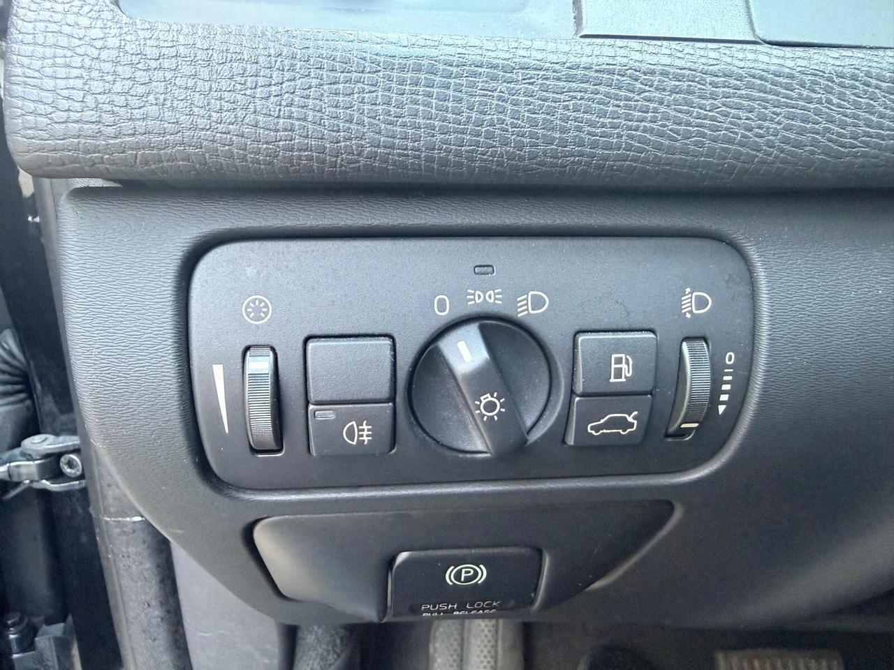 Volvo XC 60 XC60 D3 AWD Geartronic Momentum 163CV ***Automatica 4x4***