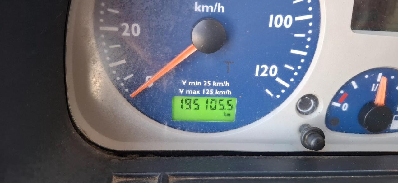 IVECO STRALIS 260 E31 CARICATORE E SCARRABILE