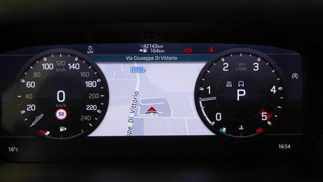 LAND ROVER Defender 110 2.0 SD4 AWD Auto S 7pt