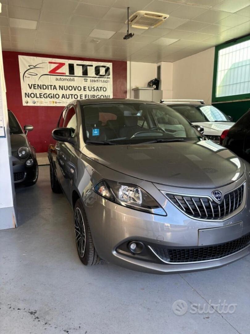 LANCIA Ypsilon 1.0 FireFly 5 porte S&S Hybrid Go