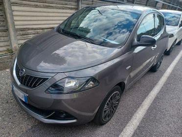 Lancia Ypsilon 1.0 FireFly 5 porte S&S Hybrid Gold