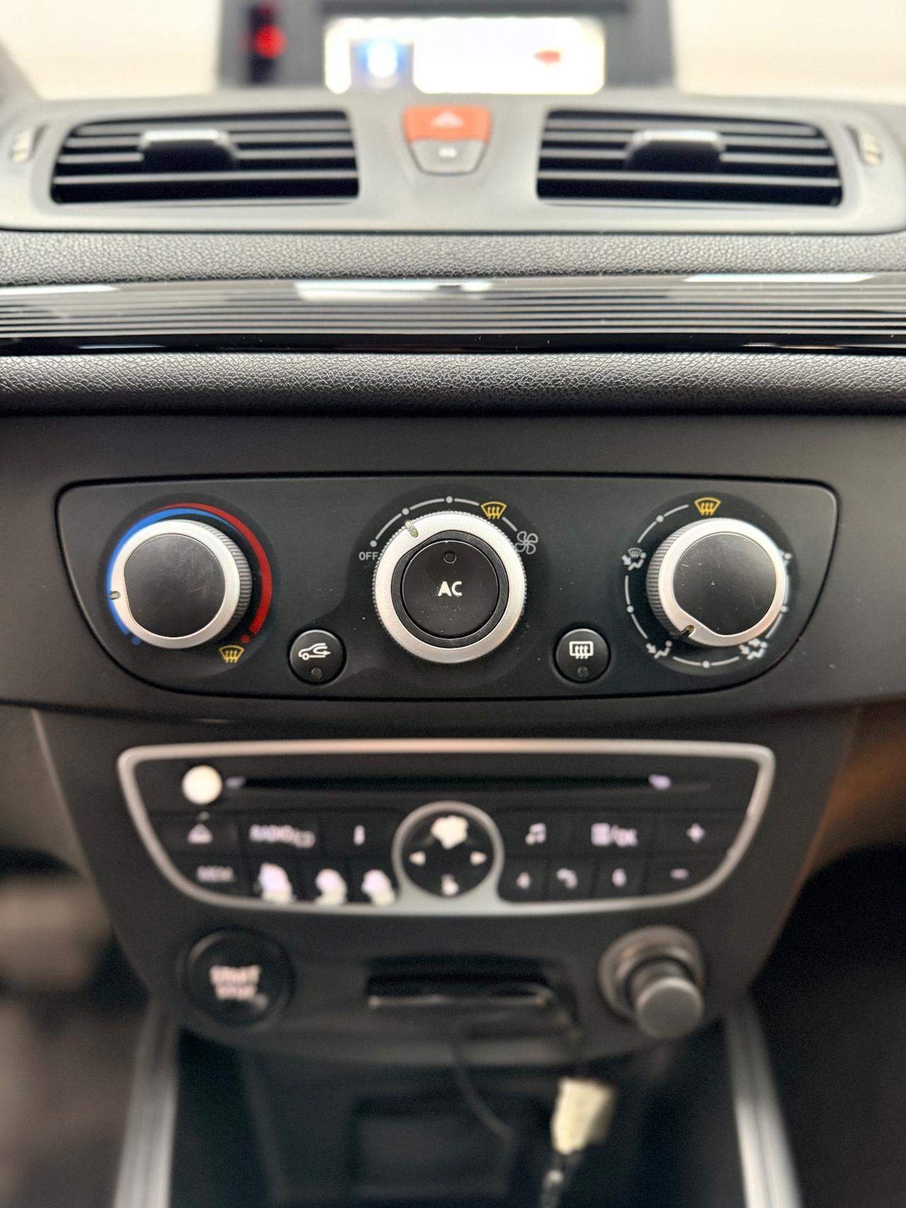 Renault Megane 1.6 Attractive GPL 04/2012 NEOPATENTATI