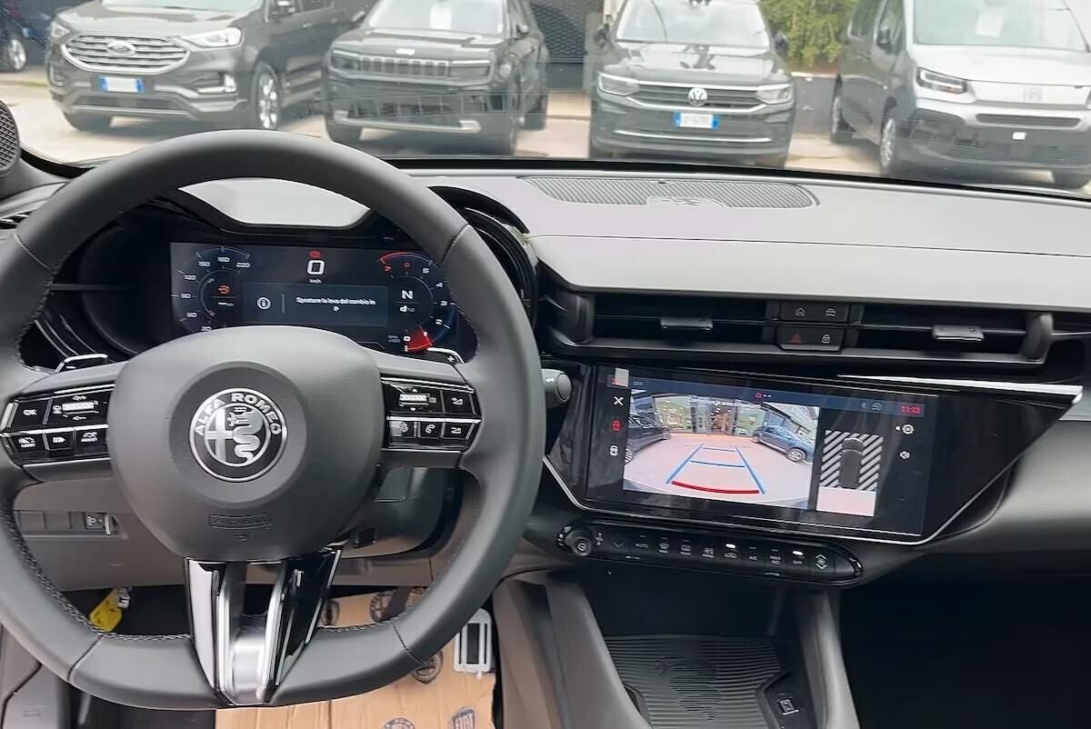 Alfa Romeo Junior 1.2 145 CV Hybrid eDCT6 KM0