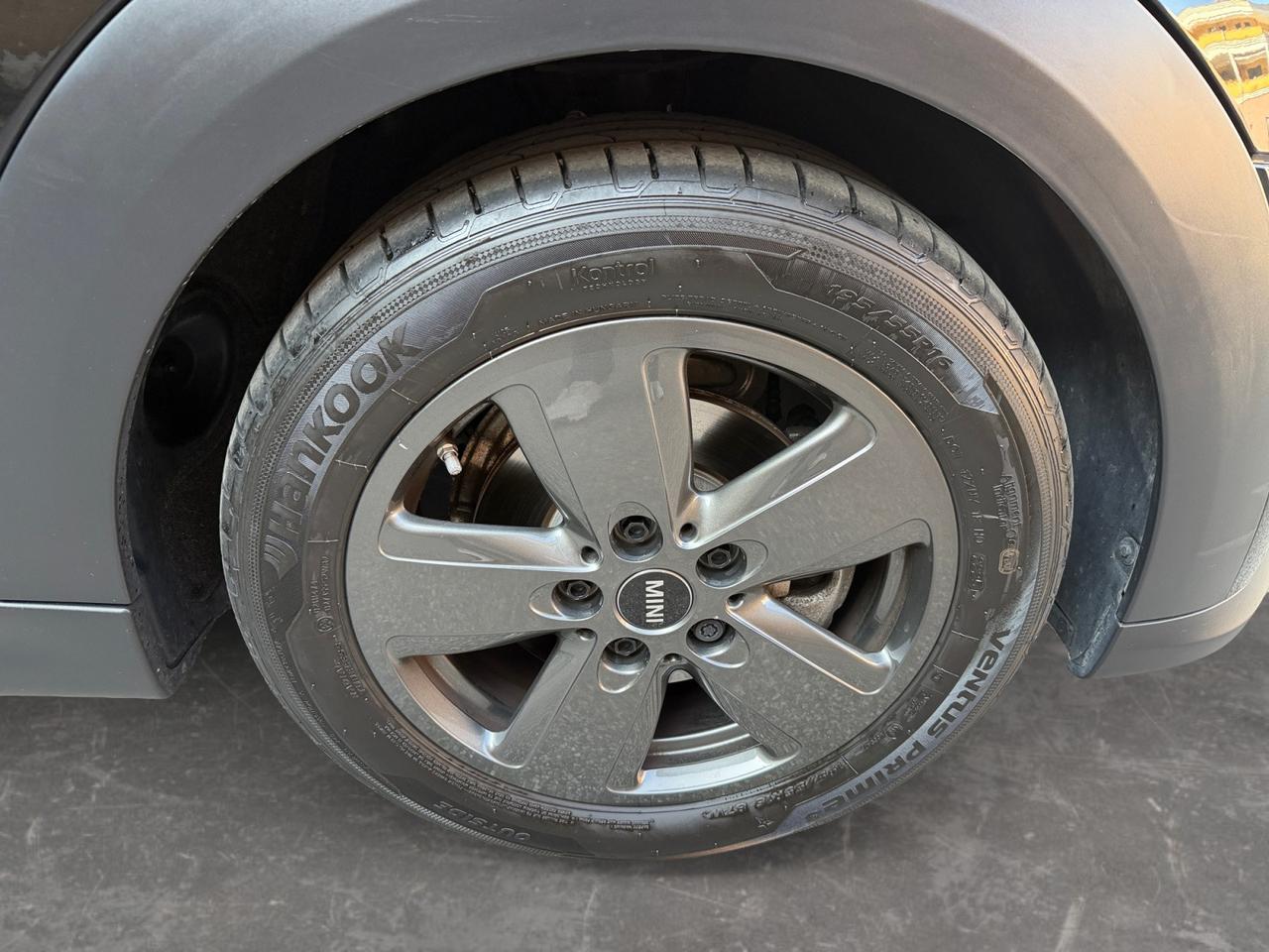 Mini 3 Porte Cooper Essential 1.5 Twin Power Turbo " Cambio Manuale "