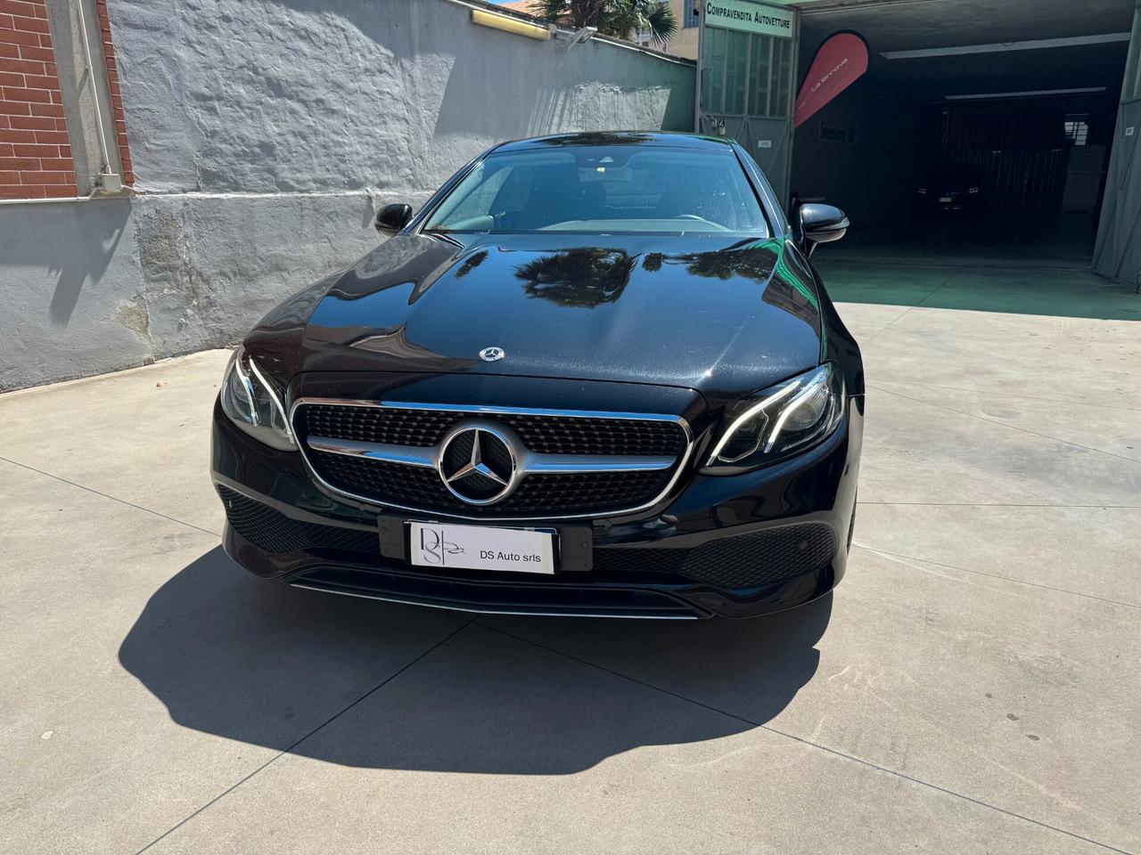 Mercedes-Benz E 220 D 4-MATIC COUPE SPORT