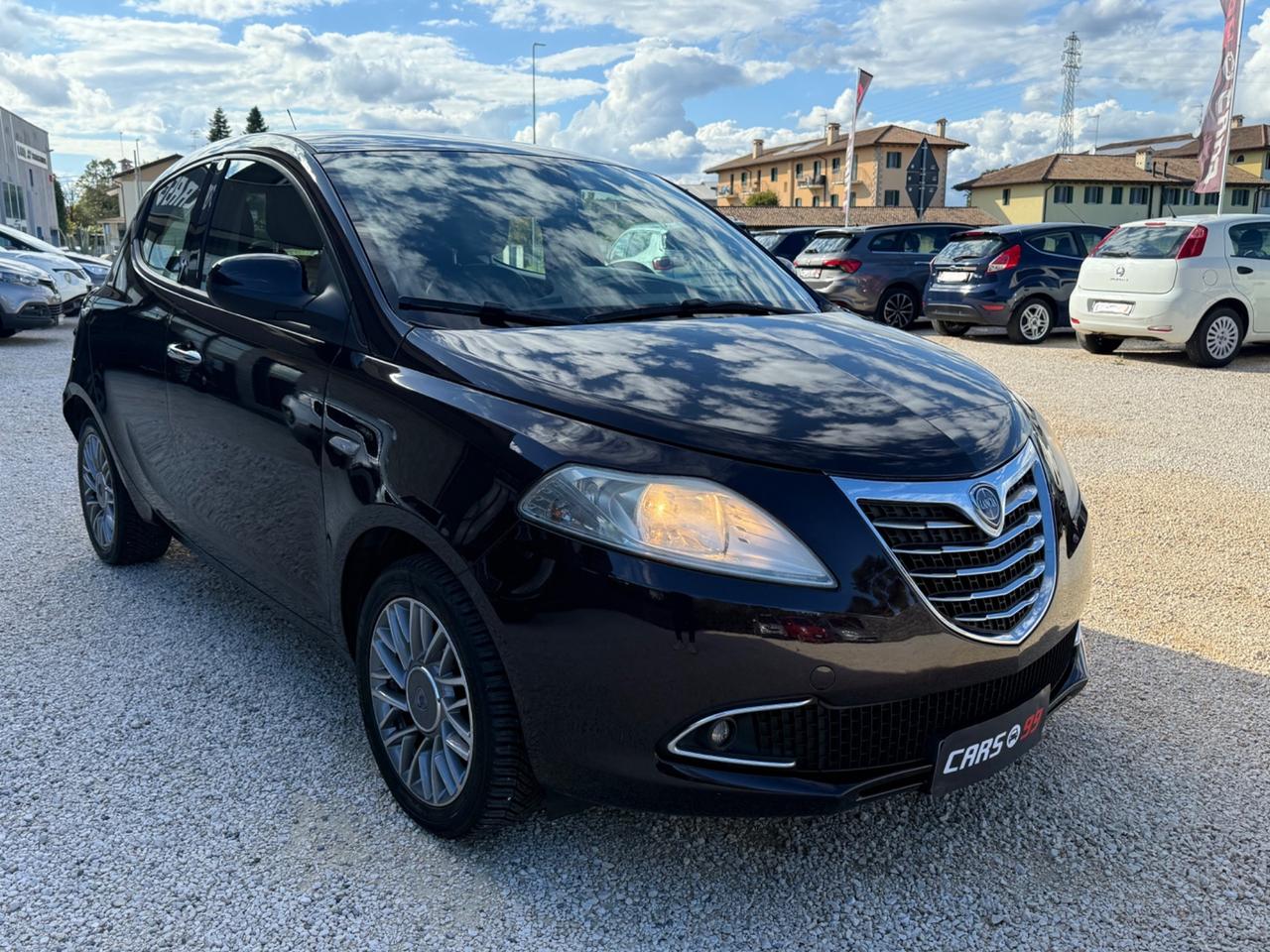 Lancia Ypsilon 1.3 MJT 16V 95 CV 5 porte S&S Platinum
