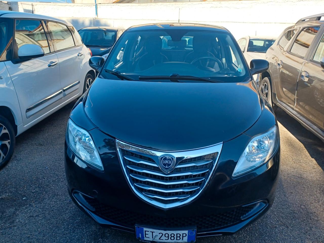 Lancia Ypsilon 1.2 5 porte solo 49000 km