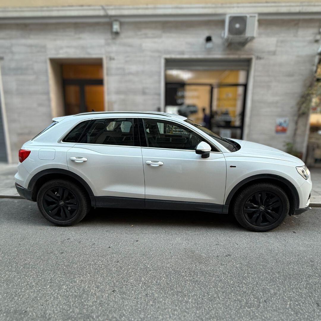 Audi Q3 35 TDI S tronic Business Advanced