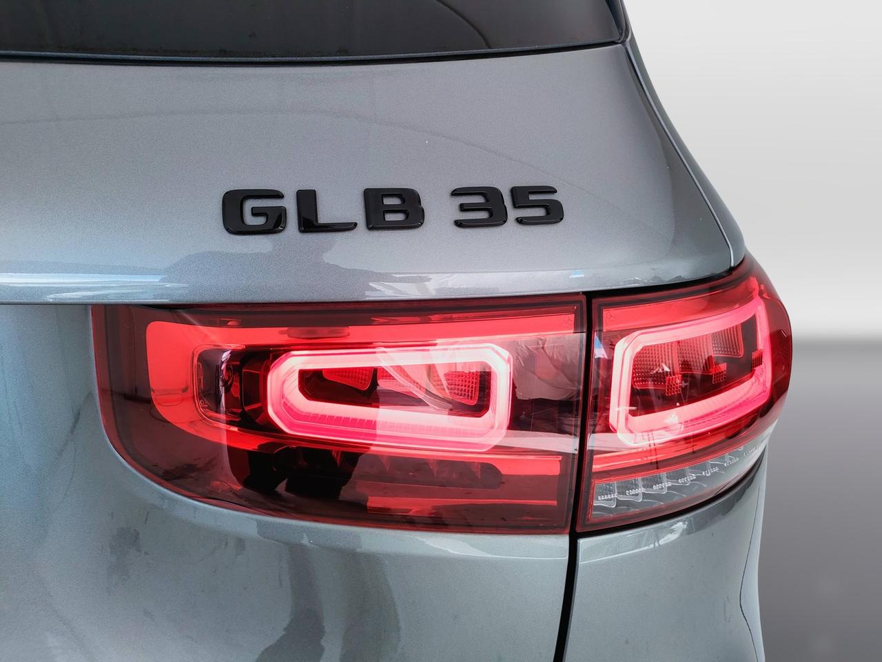 Mercedes-Benz GLB - X247 2019 - GLB AMG 35 4matic auto