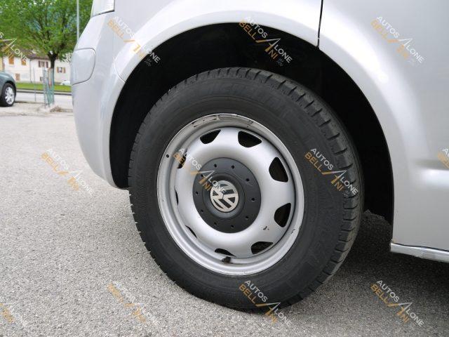 VOLKSWAGEN Caravelle 2.5 TDI/131CV 4motion 8 posti