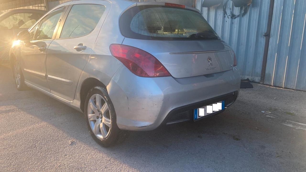 PEUGEOT 308 1,6 DIESEL 2012