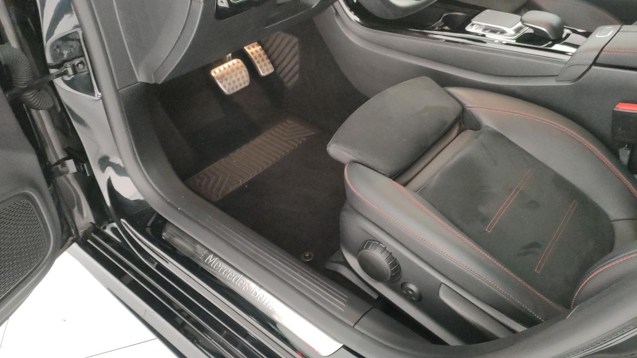 Mercedes-Benz CLA Coupe - C118 - CLA Coupe 200 d Premium auto