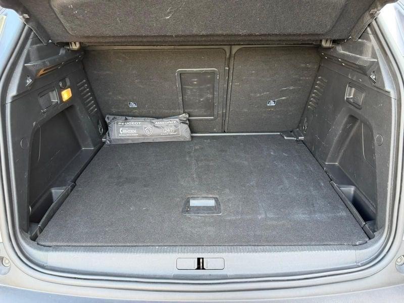 Peugeot 3008 BlueHDI 130 EAT8 S&S Allure Pack