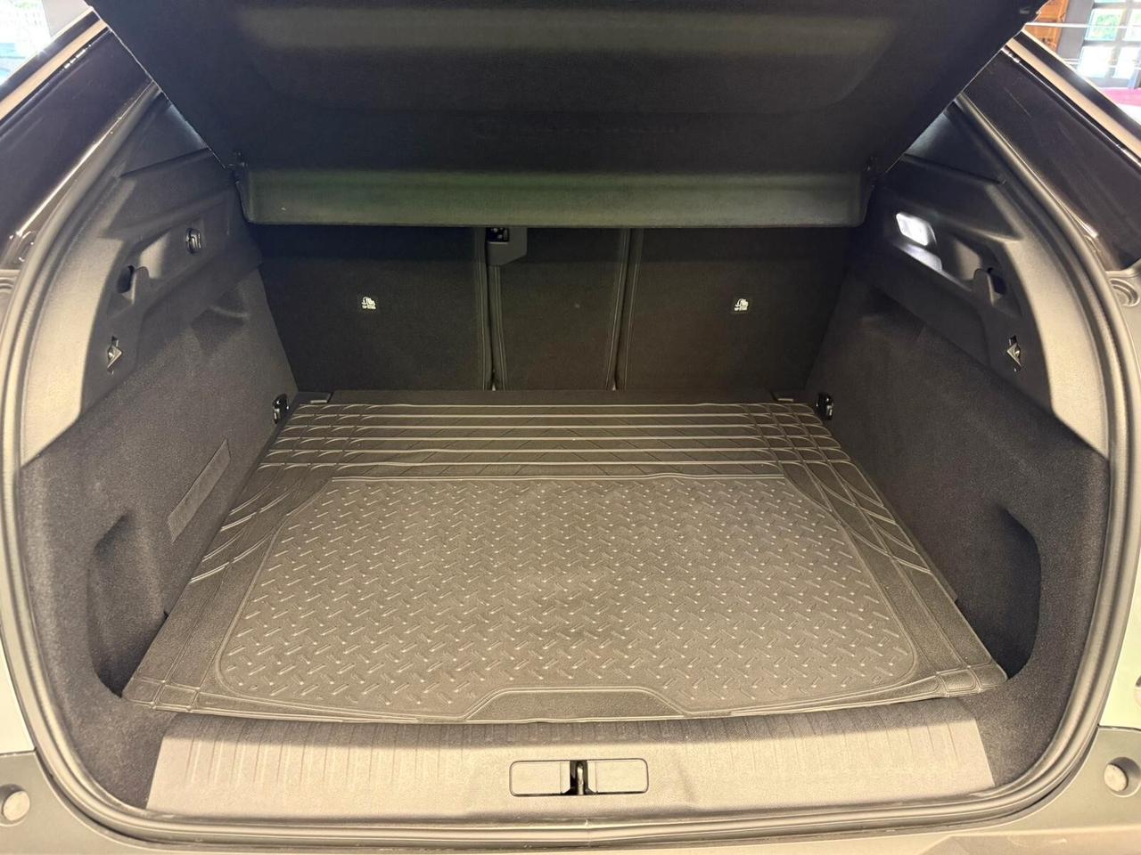 Peugeot 3008 Hybrid 136 e-DCS6 GT