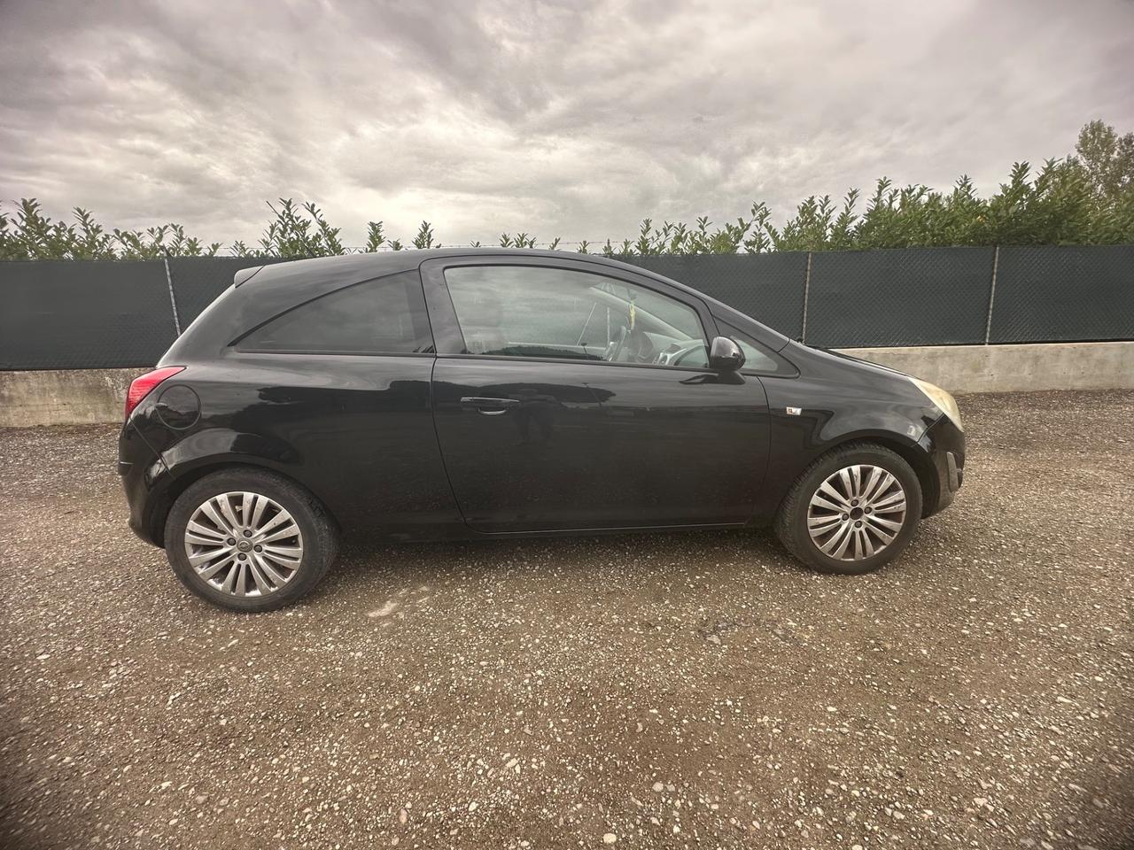 Opel Corsa 1.2 85CV 3 porte GPL-TECH Club