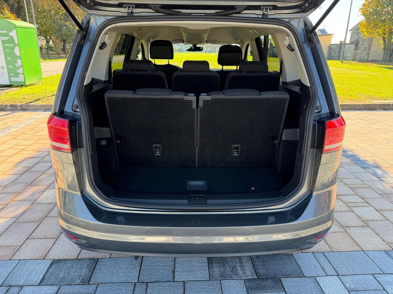 Volkswagen Touran 1.6 TDI 115 CV SCR DSG Executive BlueMotion Tech. Neopatentati