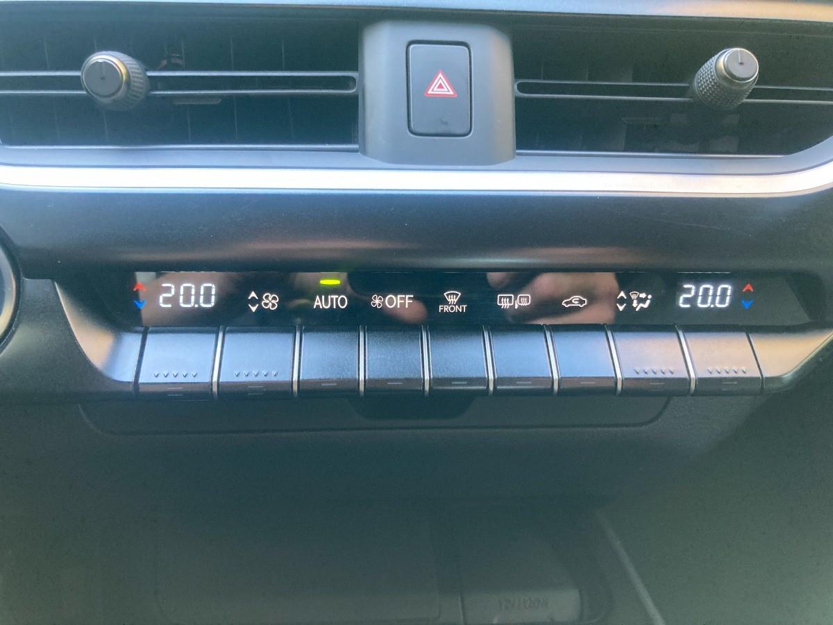 LEXUS UX 250h 2.0 Business 2wd cvt