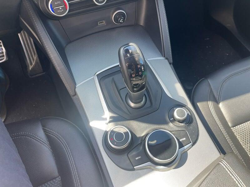 Alfa Romeo Stelvio 2.2 t Executive Q4 190cv auto my19