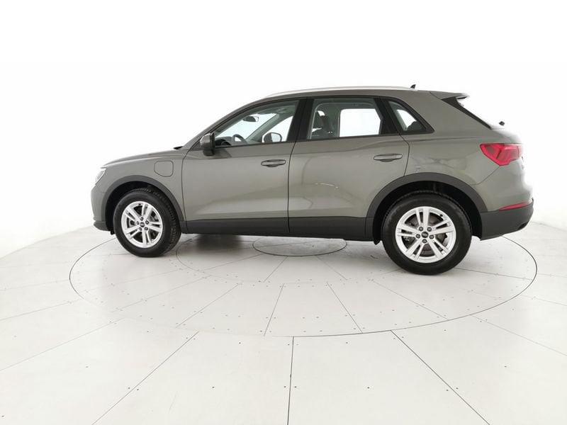 Audi Q3 II 2018 45 1.4 tfsi e Business s-tronic