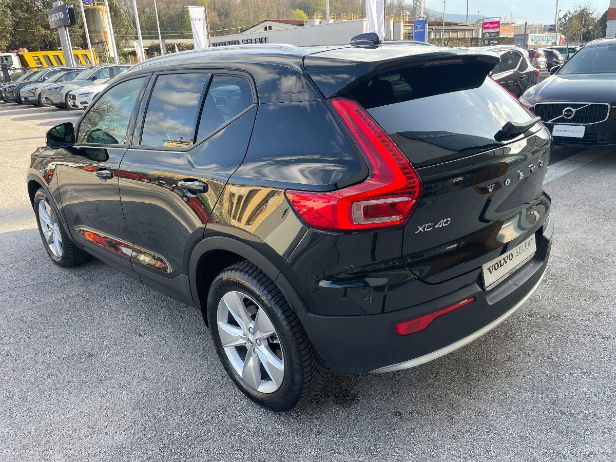 VOLVO - XC40 - B3 automatico Core