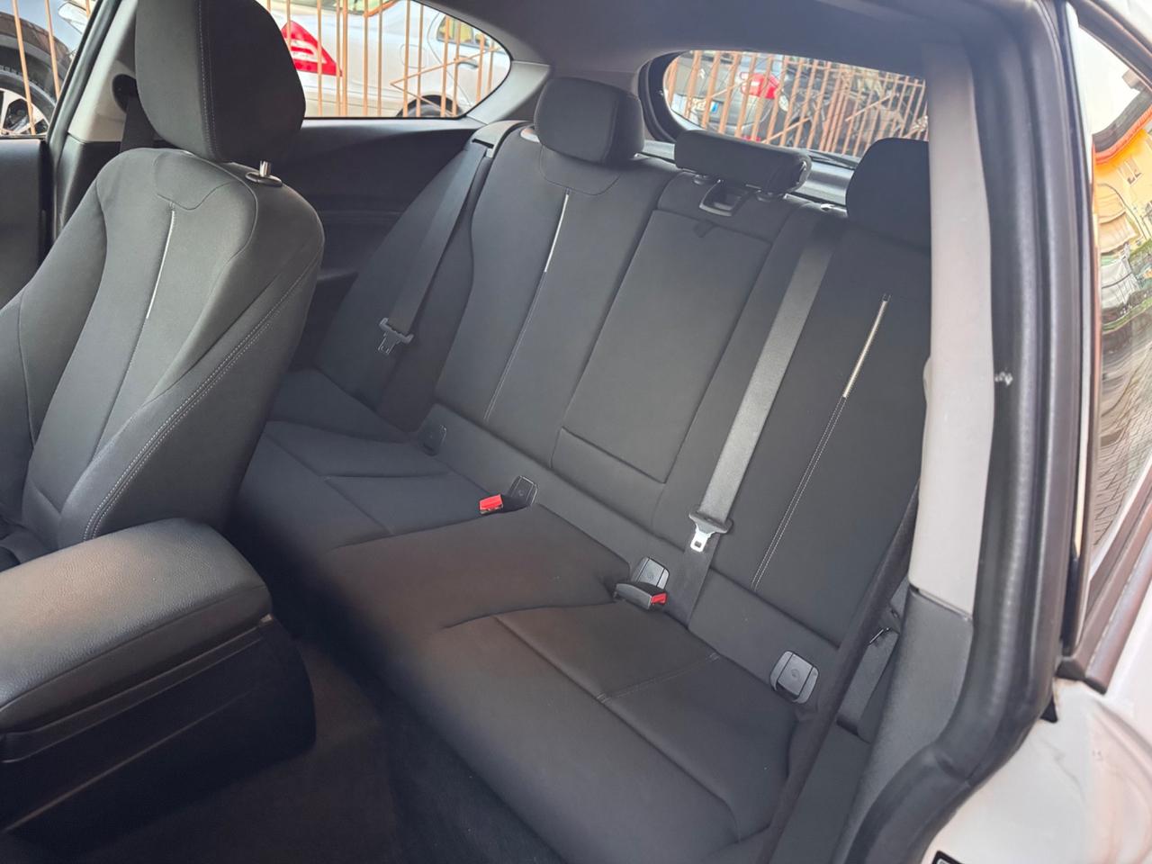 Bmw 118 118d 3p. Ok Neopatentati