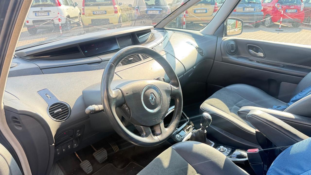 RENAULT ESPACE 7 POSTI 2014