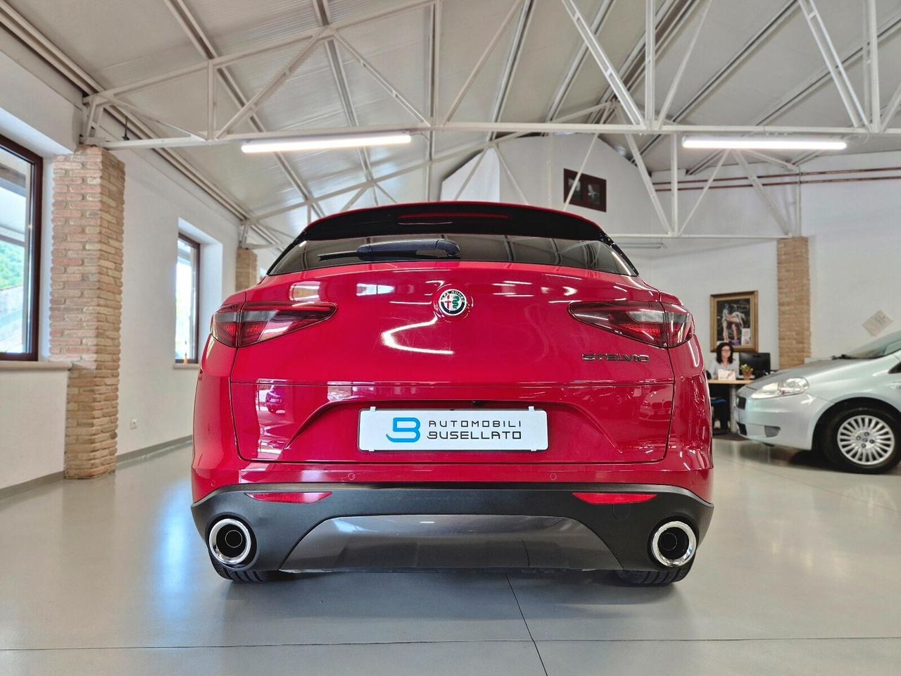 Alfa Romeo Stelvio 2.2 Turbodiesel 160 CV AT8 RWD Sport-Tech