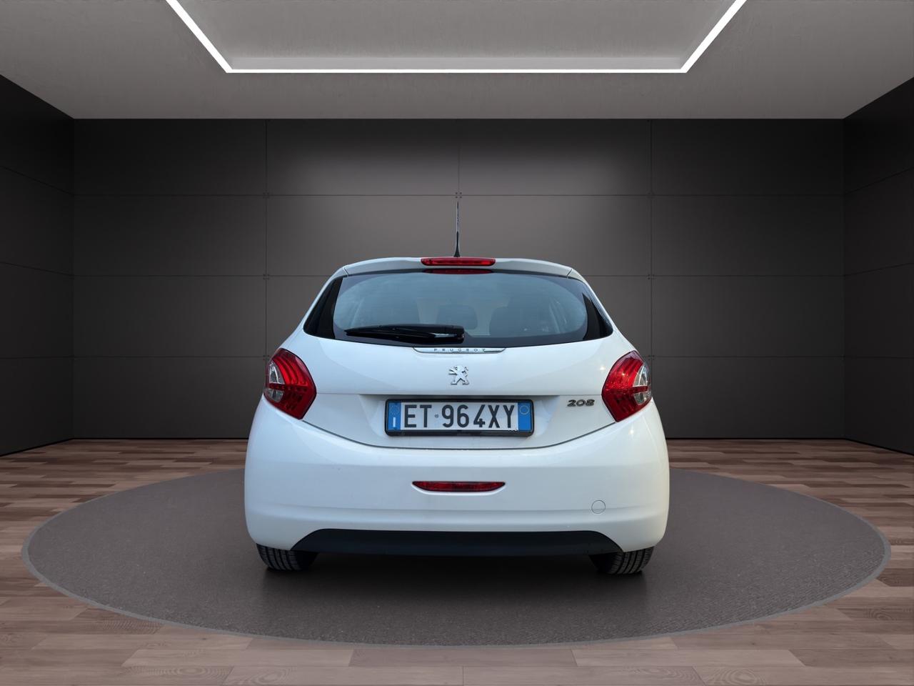 Peugeot 208 1.4 HDi 68 CV 5 porte Allure