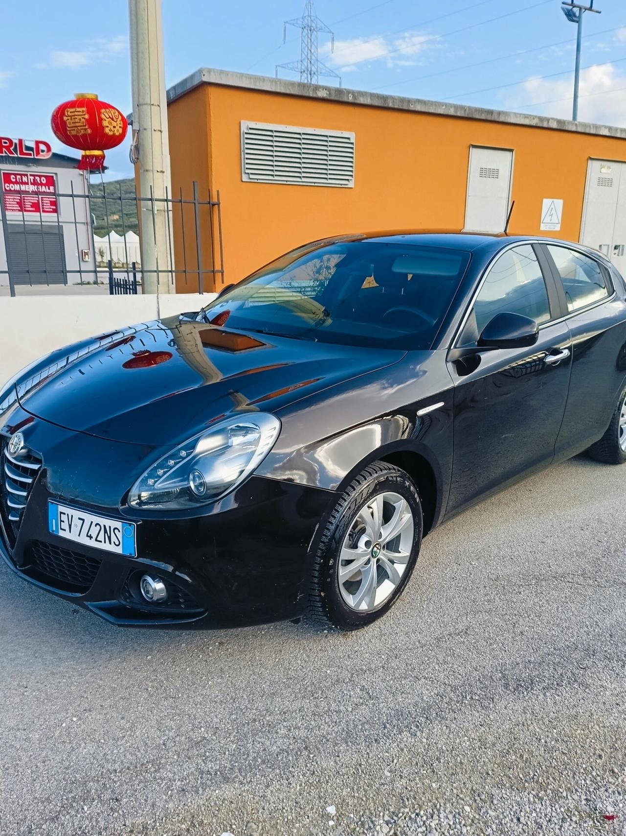 Alfa Romeo Giulietta 1.6 JTDm-2 105 CV Exclusive