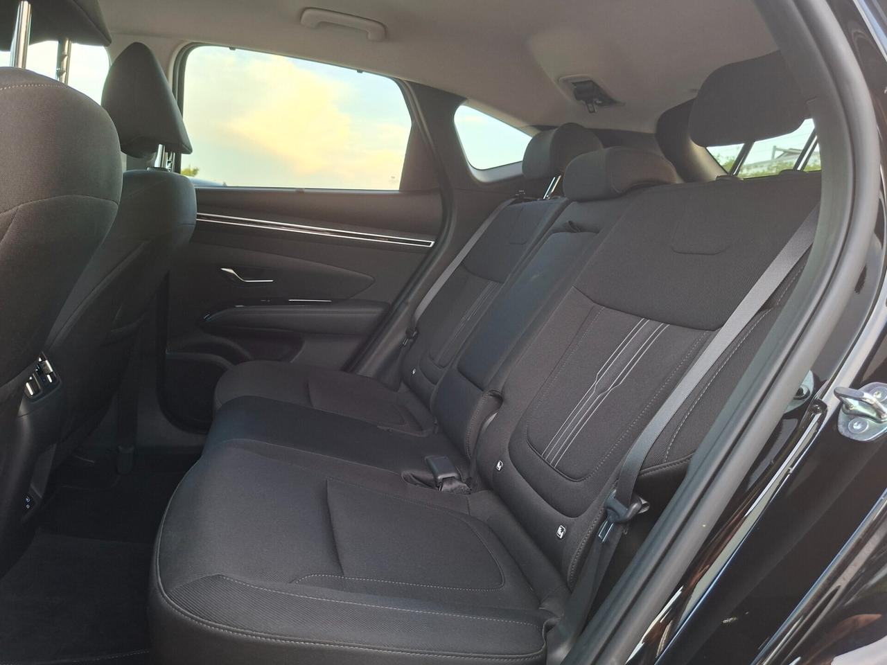 HYUNDAI TUCSON 1.6 CRDI-136cv*B-LED*NAVY*RADAR