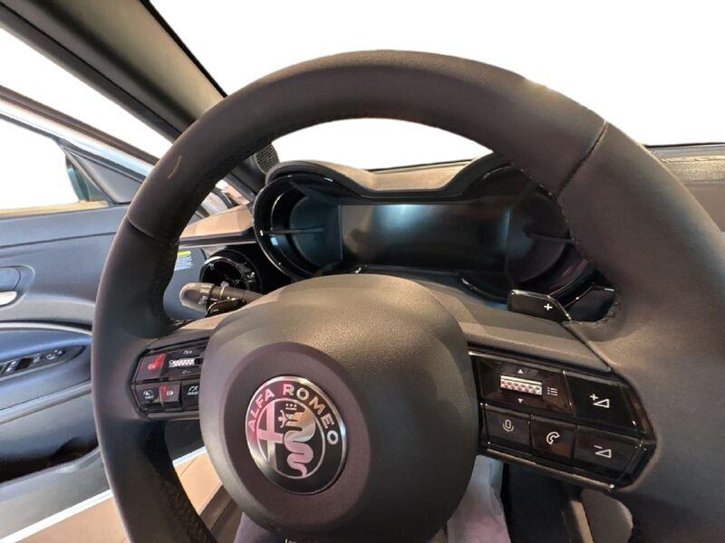 Alfa Romeo Junior Ibrida My25 Ibrida 1.2145cv Hybrid Edct6