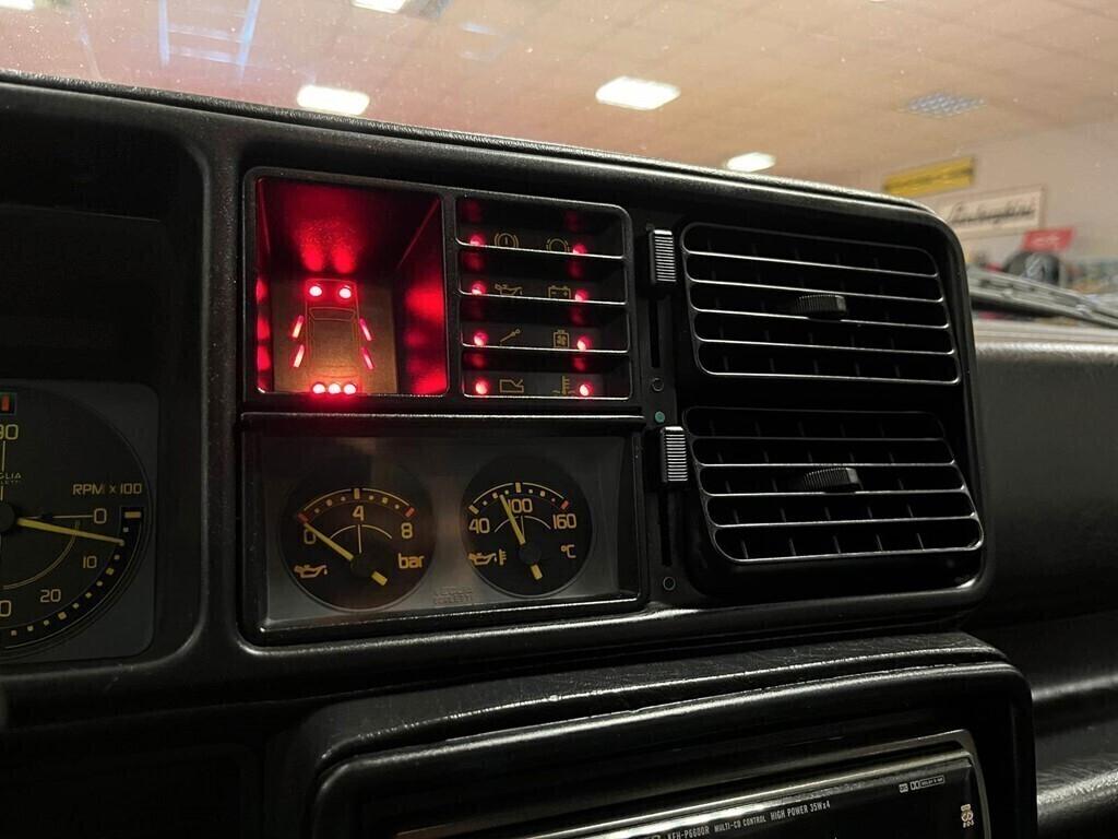 Lancia Delta 2.0i.e. turbo 16V HF EVOLUZIONE