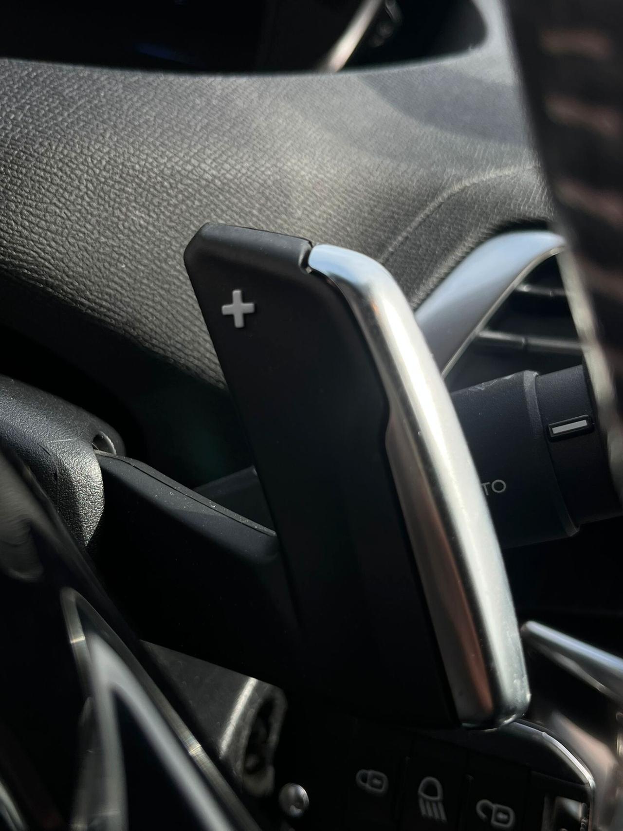 Peugeot 3008 BlueHDi 130 S&S EAT8 Business